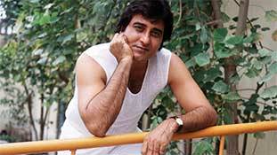 Vinod Khanna Birthday: एक्टर जिसे याद कर आज भी मचल उठते हैं कई जवां दिल! Vinod Khanna Birthday: एक्टर जिसे याद कर आज भी मचल उठते हैं कई जवां दिल!
