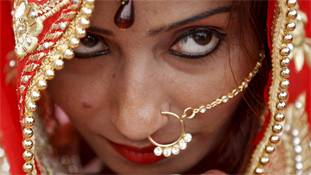 दहेज किसका हुआ? वो कल रात मरी, एक घंटे बाद फिर मारी जाएगी! दहेज किसका हुआ? वो कल रात मरी, एक घंटे बाद फिर मारी जाएगी!