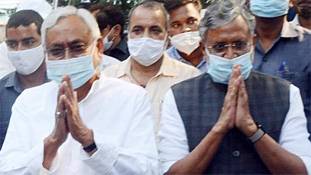 Sushil Modi का पत्ता नहीं कटा है - BJP ने नीतीश कुमार के पर कतर दिये!