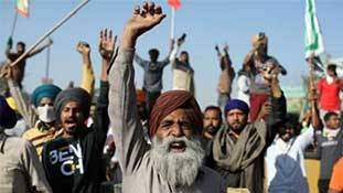Farmer Protest: ऐसा लगता है मानो कुएं में भांग घुली है! Farmer Protest: ऐसा लगता है मानो कुएं में भांग घुली है!