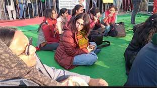 किसान आंदोलन में पहुंची स्वरा का तो ऐसा था, 'आ बैल मुझे मार!' और ट्विटर पर वही हुआ! किसान आंदोलन में पहुंची स्वरा का तो ऐसा था, 'आ बैल मुझे मार!' और ट्विटर पर वही हुआ!