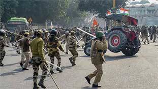 'किसान कांड' के बाद ट्रैक्टर भले ही दबंग बन गया हो, मगर बेइज्जती भी तबीयत से हुई