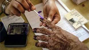 मतदाता दिवस 10 साल का होकर भी सिर्फ नाम के लिए ही! मतदाता दिवस 10 साल का होकर भी सिर्फ नाम के लिए ही!