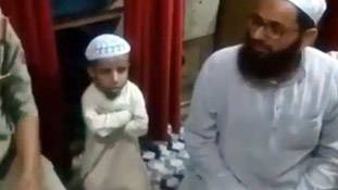 दो फीट के इस 26 वर्षीय युवा का दर्द समझा जाना चाहिए... दो फीट के इस 26 वर्षीय युवा का दर्द समझा जाना चाहिए...