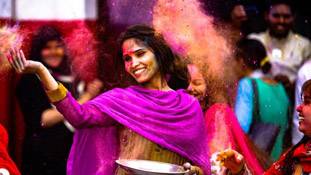 लड़के और लड़कियों की होली में अंतर क्या है?