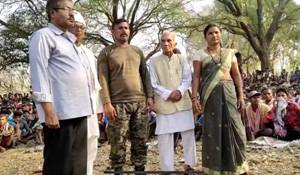 कोबरा कमांडो राकेश्वर सिंह की रिहाई कराने वाले 'बस्तर के गांधी' की कहानी कोबरा कमांडो राकेश्वर सिंह की रिहाई कराने वाले 'बस्तर के गांधी' की कहानी