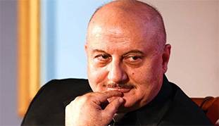 Anupam Kher: अपने हर किरदार में 'असरदार' अनुपम खेर की जिंदगी से सीखिए ये 5 बातें!