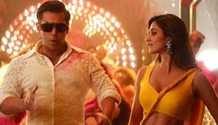 Radhe में एज गैप पर सवाल गलत, वैसे 55 की उम्र में जवान दिखना सलमान की मजबूरी भी