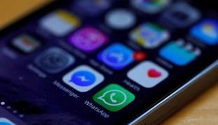 फेसबुक, ट्विटर को भारतीय कानून के अधीन लाना पार्टी-पॉलिटिक्स से ज्यादा जरूरी है!