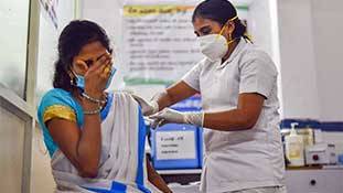 वैक्सीनेशन की प्रक्रिया में नहीं होगा सुधार तो गांवों में मच जाएगा हाहाकार