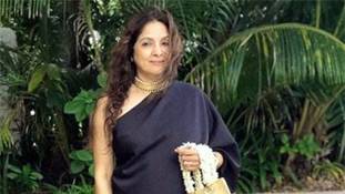 नीना गुप्ता के फैशनेबल कपड़े पहनने पर हंगामा क्यों?