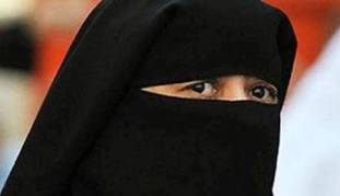 ससुर ने रेप किया तो पति ने दिया तीन तलाक, फिर 75 गज जमीन और 4 लाख देने से धुल गया 'दाग'!