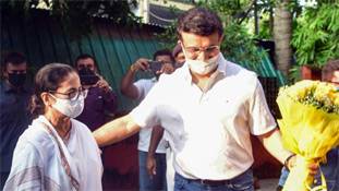 ममता बनर्जी पहले दिल्ली में हनक दिखायें, तभी सौरव गांगुली भाव देंगे! ममता बनर्जी पहले दिल्ली में हनक दिखायें, तभी सौरव गांगुली भाव देंगे!