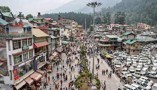 भारत में कोरोना की तीसरी लहर आना तय! जानिए ये 3 बड़ी वजह भारत में कोरोना की तीसरी लहर आना तय! जानिए ये 3 बड़ी वजह