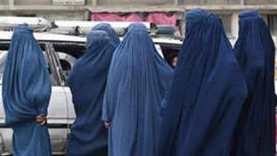 तालिबान आने के बाद से अफगान महिलाओं की जिंदगी में क्या-क्या हुआ…