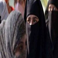 बुर्का और हिजाब में क्या अंतर है, तालिबान ने कहा इसे लगाने से काम चल जाएगा! बुर्का और हिजाब में क्या अंतर है, तालिबान ने कहा इसे लगाने से काम चल जाएगा!