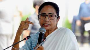 ममता बनर्जी ने साझा विपक्ष के नेतृत्व का दावा तो ठोंक दिया, लेकिन साथ कौन देगा? ममता बनर्जी ने साझा विपक्ष के नेतृत्व का दावा तो ठोंक दिया, लेकिन साथ कौन देगा?