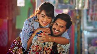 Kya Meri Sonam Gupta Bewafa Hai Review: अपने सवाल का जवाब तो देती है, लेकिन निराश करती है फिल्म