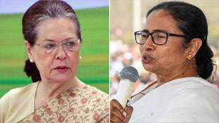 ममता बनर्जी यदि बंगाल कांग्रेस में ही सेंध लगाने लगीं तो एन्टी-बीजेपी फ्रंट का क्या होगा? ममता बनर्जी यदि बंगाल कांग्रेस में ही सेंध लगाने लगीं तो एन्टी-बीजेपी फ्रंट का क्या होगा?