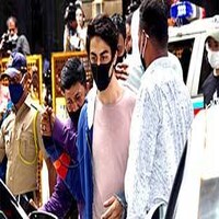 आर्यन खान की जमानत रद्द, क्या ये 'संजय दत्त मोमेंट' है? आर्यन खान की जमानत रद्द, क्या ये 'संजय दत्त मोमेंट' है?