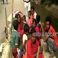 अफगानिस्तान, बांग्लादेश, पाकिस्तान, कश्मीर... कितना समान है गैर-मुस्लिमों को निशाना बनाना! अफगानिस्तान, बांग्लादेश, पाकिस्तान, कश्मीर... कितना समान है गैर-मुस्लिमों को निशाना बनाना!