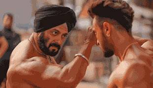 ANTIM review: सलमान खान-आयुष शर्मा को मिले फीडबैक से हेटर्स को पहुंचेगी तकलीफ! ANTIM review: सलमान खान-आयुष शर्मा को मिले फीडबैक से हेटर्स को पहुंचेगी तकलीफ!