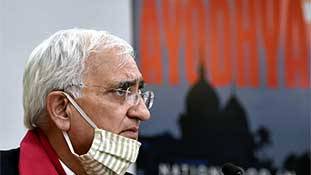 सलमान खुर्शीद को एहसास हो रहा है कि वे कुछ ज्यादा ही बोल गए हैं!