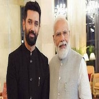 चिराग पासवान की मोदी से 'करीबी' केवल पार्टी विलय का संकेत नजर आती है! चिराग पासवान की मोदी से 'करीबी' केवल पार्टी विलय का संकेत नजर आती है!