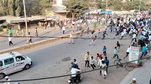 बांग्लादेश की आग त्रिपुरा से होते हुए महाराष्ट्र तक पहुंची, दोष किसका है?