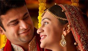 फेसबुक पर शादी की फोटो की बहार, ऐसा लगा कहीं गलती से शादी.कॉम तो नहीं खुल गया! फेसबुक पर शादी की फोटो की बहार, ऐसा लगा कहीं गलती से शादी.कॉम तो नहीं खुल गया!