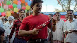 Minnal Murali Movie Review in Hindi: यकीन कीजिए ये देसी सुपरहीरो आपका दिल जीत लेगा