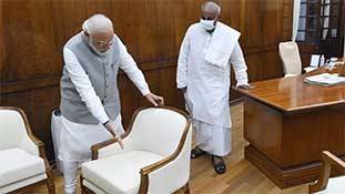 मोदी और देवेगौड़ा के मन की बात को कांग्रेस- राहुल गांधी को बार बार सुनना चाहिए