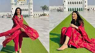 Kartarpur Sahib Photoshoot : अल्पसंख्यकों की बेकद्री के मामले में पाकिस्तान में सब एक जैसे! Kartarpur Sahib Photoshoot : अल्पसंख्यकों की बेकद्री के मामले में पाकिस्तान में सब एक जैसे!