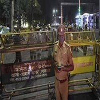 Omicron से बचाव के लिए Night Curfew, क्या जनता इतनी मूर्ख है Omicron से बचाव के लिए Night Curfew, क्या जनता इतनी मूर्ख है