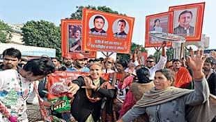 UP Assembly Elections 2022: भाभी और बेटे के रिश्तों में उलझी लखनऊ कैंट सीट! UP Assembly Elections 2022: भाभी और बेटे के रिश्तों में उलझी लखनऊ कैंट सीट!