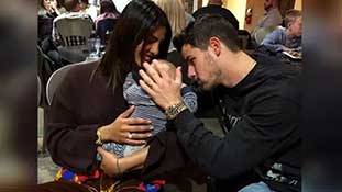 Surrogacy or Adoption? क्या इस बात की तुलना पर बहस की जा सकती है? Surrogacy or Adoption? क्या इस बात की तुलना पर बहस की जा सकती है?