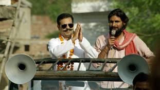 Biscut Film Review: स्वाद के बहाने सियासत पर जोरदार प्रहार करती है 'बिस्कुट'