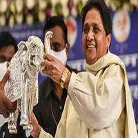 आखिरकार मायावती ने यूपी चुनाव 2022 को लेकर अपनी रणनीति साफ कर दी है आखिरकार मायावती ने यूपी चुनाव 2022 को लेकर अपनी रणनीति साफ कर दी है