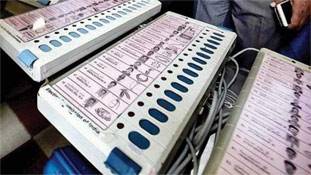 EVM को 'छेड़ना' बंद क्यों नहीं कर पा रहे हैं विपक्षी दल?
