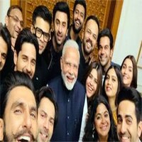 साउथ सिनेमा के सामने बॉलीवुड की हालत 'कांग्रेस' जैसी होती जा रही है! साउथ सिनेमा के सामने बॉलीवुड की हालत 'कांग्रेस' जैसी होती जा रही है!