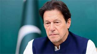 बुरे फंसे इमरान खान, पाकिस्तानी सुप्रीम कोर्ट ने संसद भंग के फैसले को बताया- 'गलत'