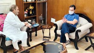 राहुल गांधी जब शरद यादव को गुरु बताते हैं तो सलाह क्यों नहीं मान लेते?