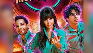 Phone Bhoot जिस हॉलीवुड फिल्म से प्रेरित है, उस पर बनी एक मूवी पहले ही फ्लॉप हो चुकी है! Phone Bhoot जिस हॉलीवुड फिल्म से प्रेरित है, उस पर बनी एक मूवी पहले ही फ्लॉप हो चुकी है!