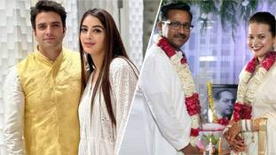 दूसरी शादी पर IAS अतहर आमिर की नजर उतारी जा रही है, पापिन तो बस टीना डाबी ही रहीं!