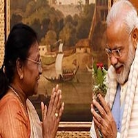 Debate: द्रौपदी मुर्मू के 'रबर स्टांप राष्ट्रपति' बनने की बहस में कितना दम है? Debate: द्रौपदी मुर्मू के 'रबर स्टांप राष्ट्रपति' बनने की बहस में कितना दम है?
