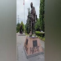 कनाडा में गांधी प्रतिमा की 'खालिस्तानी बेअदबी' पर पंजाब के राजनेता चुप क्यों हैं? कनाडा में गांधी प्रतिमा की 'खालिस्तानी बेअदबी' पर पंजाब के राजनेता चुप क्यों हैं?