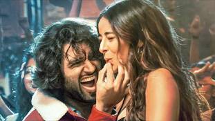 'करण जौहर एंड गैंग्स' की भाषा बोल रहे विजय देवरकोंडा, 'लाइगर' का भविष्य 25 को तय हो जाएगा