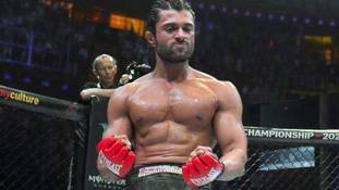 देवरकोंडा हिंदी बेल्ट में लाइगर का नतीजा जाने बिना सीक्वल को कन्फर्म कर जल्दबाजी तो नहीं कर गए!