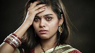 महिलाएं रोज ये 12 गलतियां करती हैं, और फिर अपनी नाखुशी का दोष दूसरों के सिर मढ़ती हैं