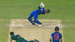 दीपक हुडा के इस शॉट पर सल्तनतें भी दान कर दी जाए तो बहुत कम है!